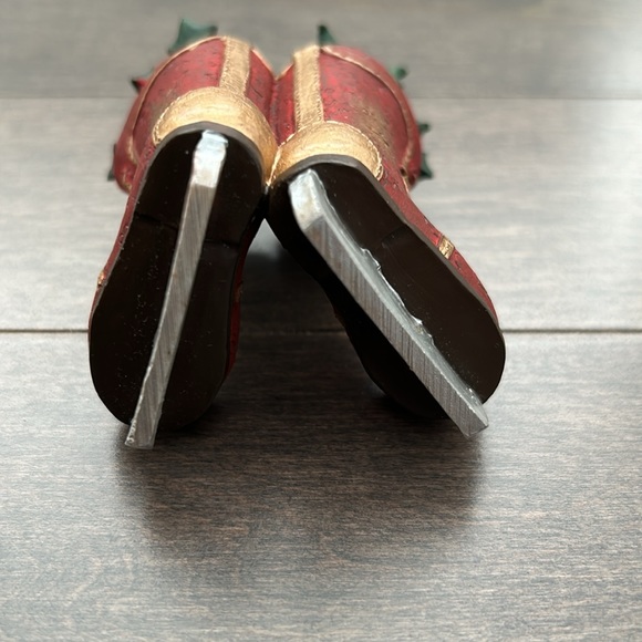 Christmas Ornament Ice Skating Holly Ice Skates Figure Skating Red Boots, Decor - Picture 8 of 11